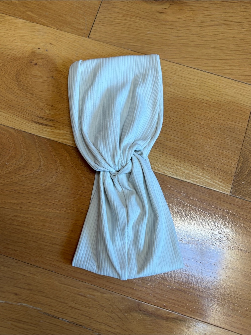 Lululemon Ribbed Nulu Twist Front Headband From Yoga to Brunch– cream/off-white